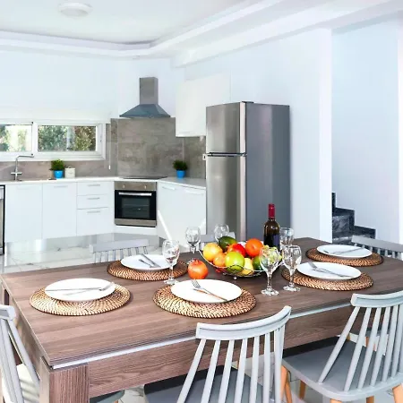 Kpalaa4 Villa *